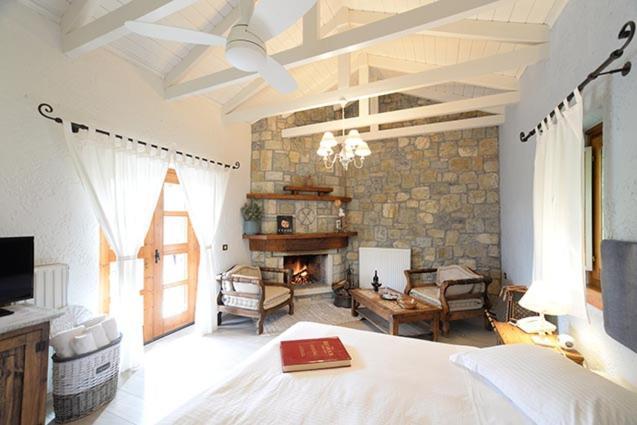Abeliona Retreat Hotel Ambeliona Екстериор снимка
